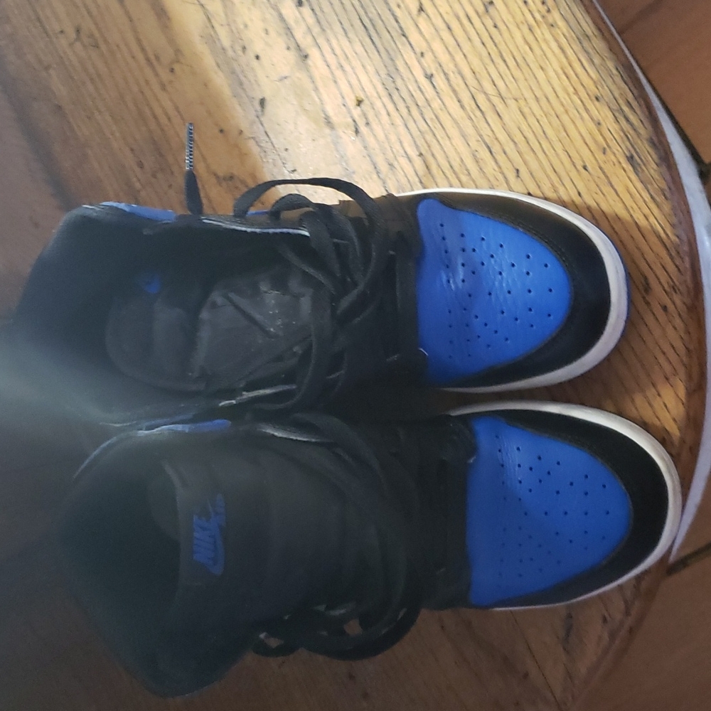 JORDAN  retro  Royal